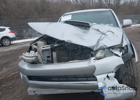 2011 Toyota Tacoma Base V6 z USA, uszkodzony, nr VIN 3TMLU4EN8BM066194